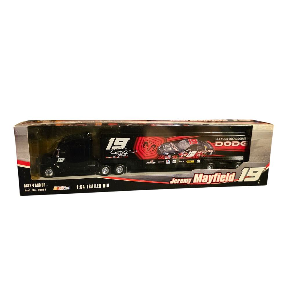 Jeremy Mayfield #19 Dodge Evernham Winner's Circle 1:64 Trailer Rig Hauler